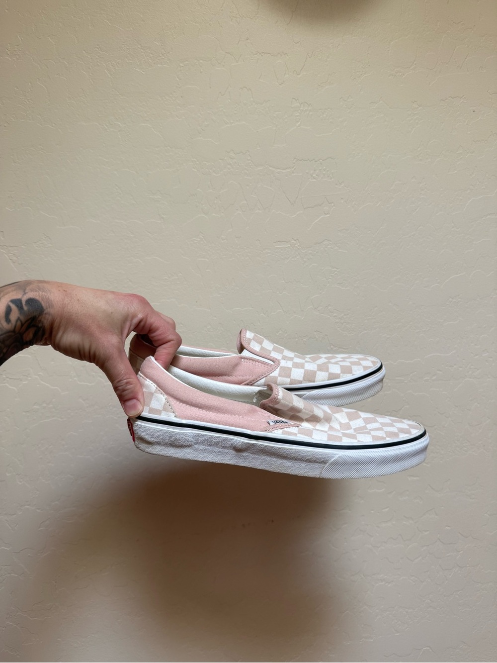 Vans Classic Slip-On Checkerboard Blush Pink White Shoes Women’s Size 9